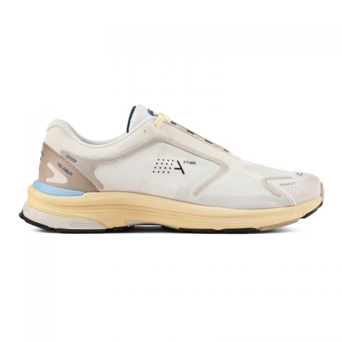 Chaussures Running Athletics ONE R